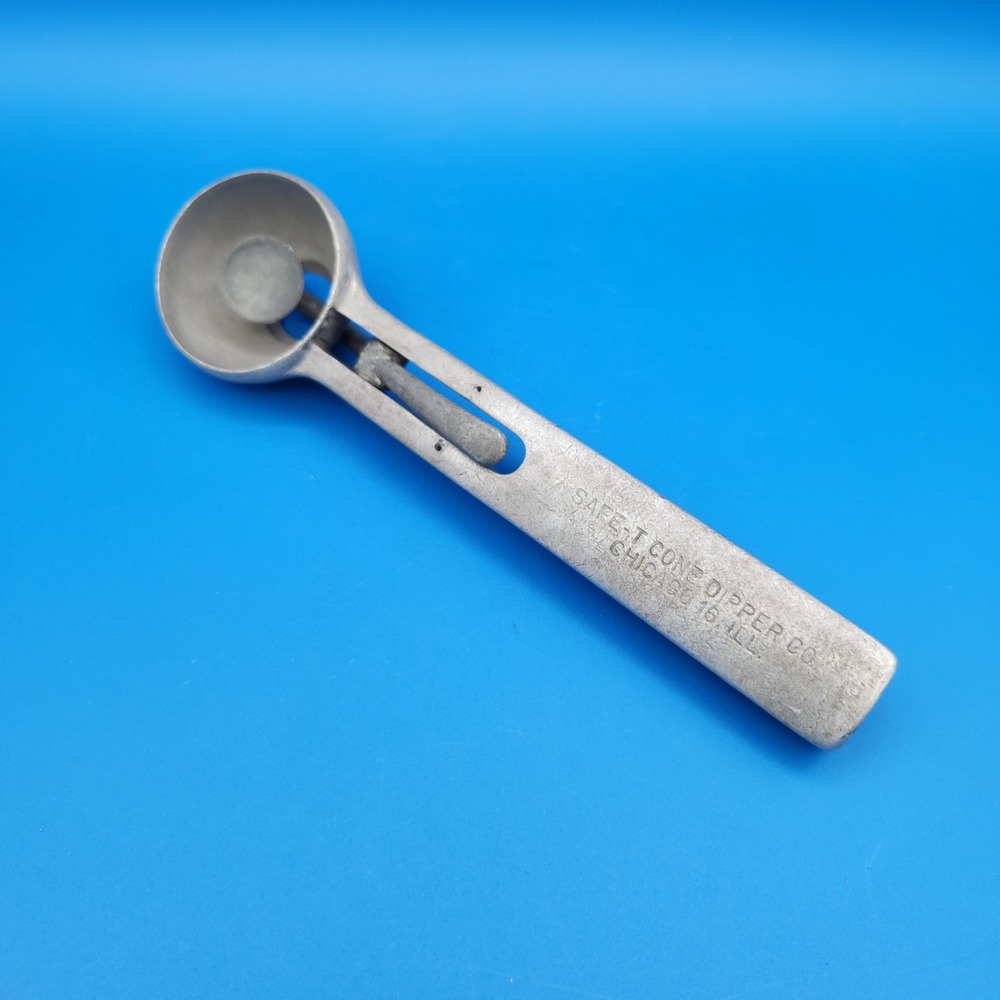 Vintage Cast Aluminum Safe-T Cone Dipper Co. Ice Cream Scoop